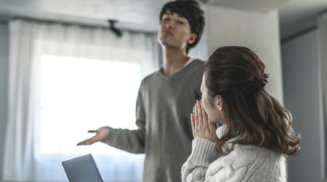 老詹争夺战继续!掘金加入马刺退出 高管:去丹佛搭档那人就对了